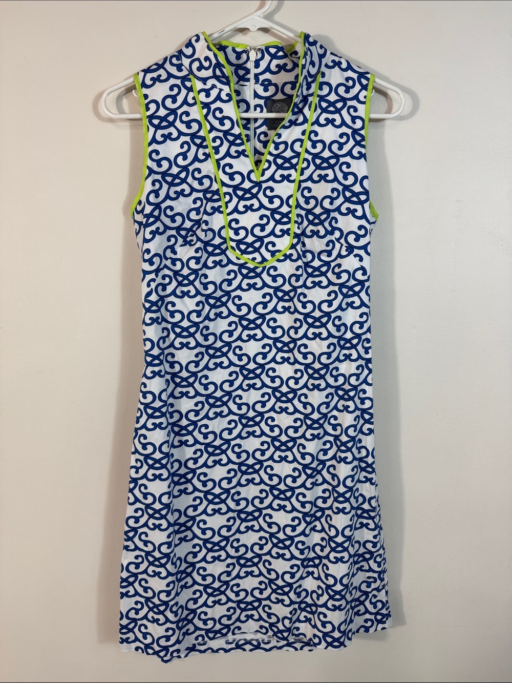 Vince Camuto Filigree Mini Shift Dress Geometric Neon Size 2 Blue White Preppy